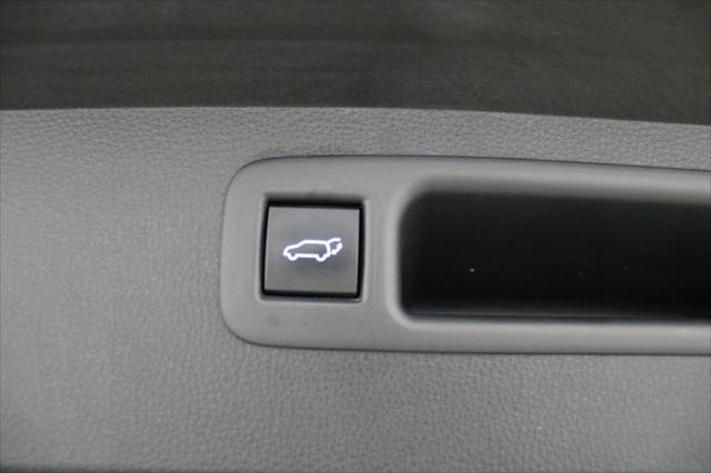 used 2020 Toyota Highlander car, priced at $23,319