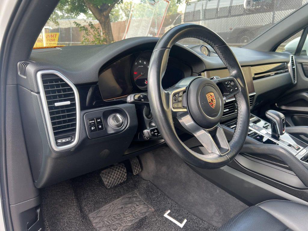 used 2020 Porsche Cayenne car, priced at $38,798