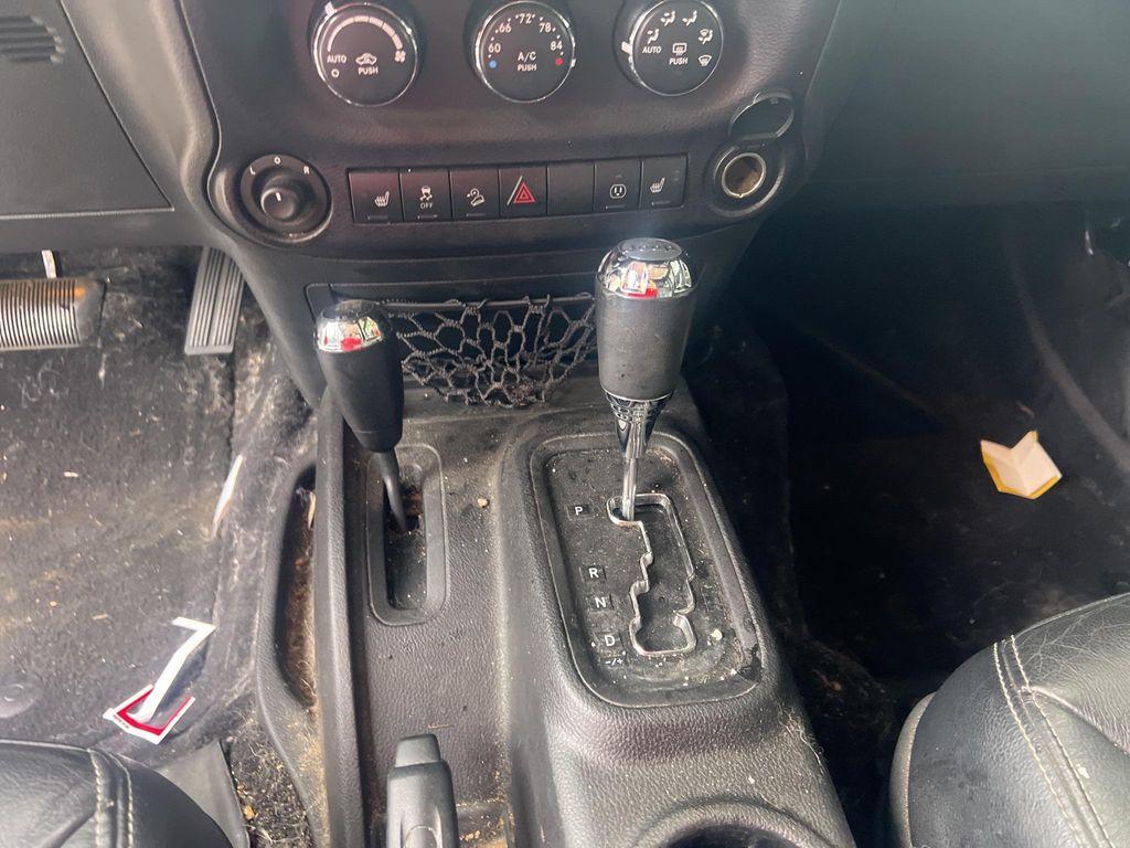 used 2015 Jeep Wrangler Unlimited car, priced at $17,375