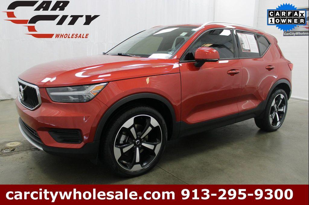 used 2022 Volvo XC40 car, priced at $19,989