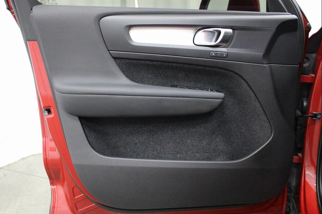 used 2022 Volvo XC40 car, priced at $17,980