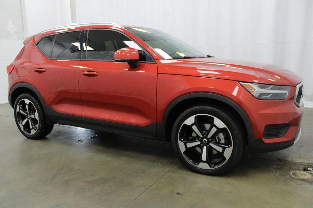 used 2022 Volvo XC40 car, priced at $17,980