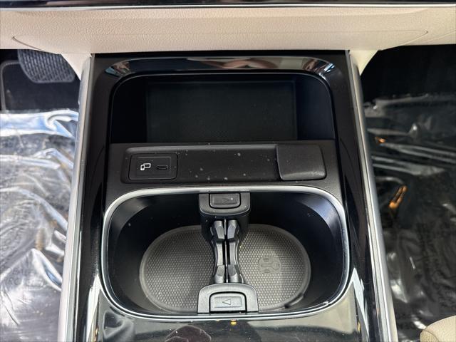 used 2021 Mercedes-Benz GLB 250 car, priced at $26,889