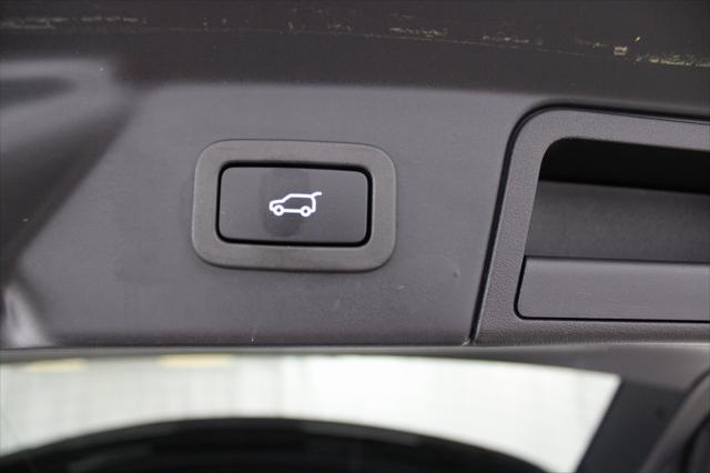 used 2022 Land Rover Range Rover Velar car, priced at $37,795
