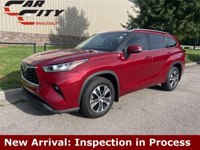 used 2020 Toyota Highlander car, priced at $31,512