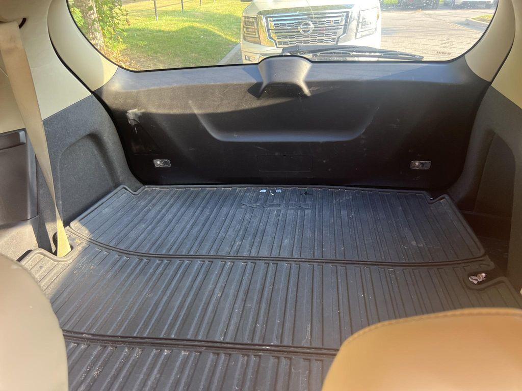 used 2017 Acura MDX car, priced at $20,402