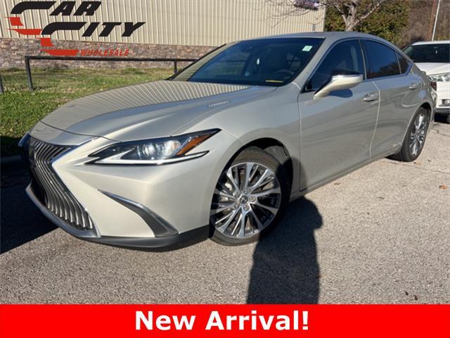 used 2020 Lexus ES 300h car, priced at $31,486