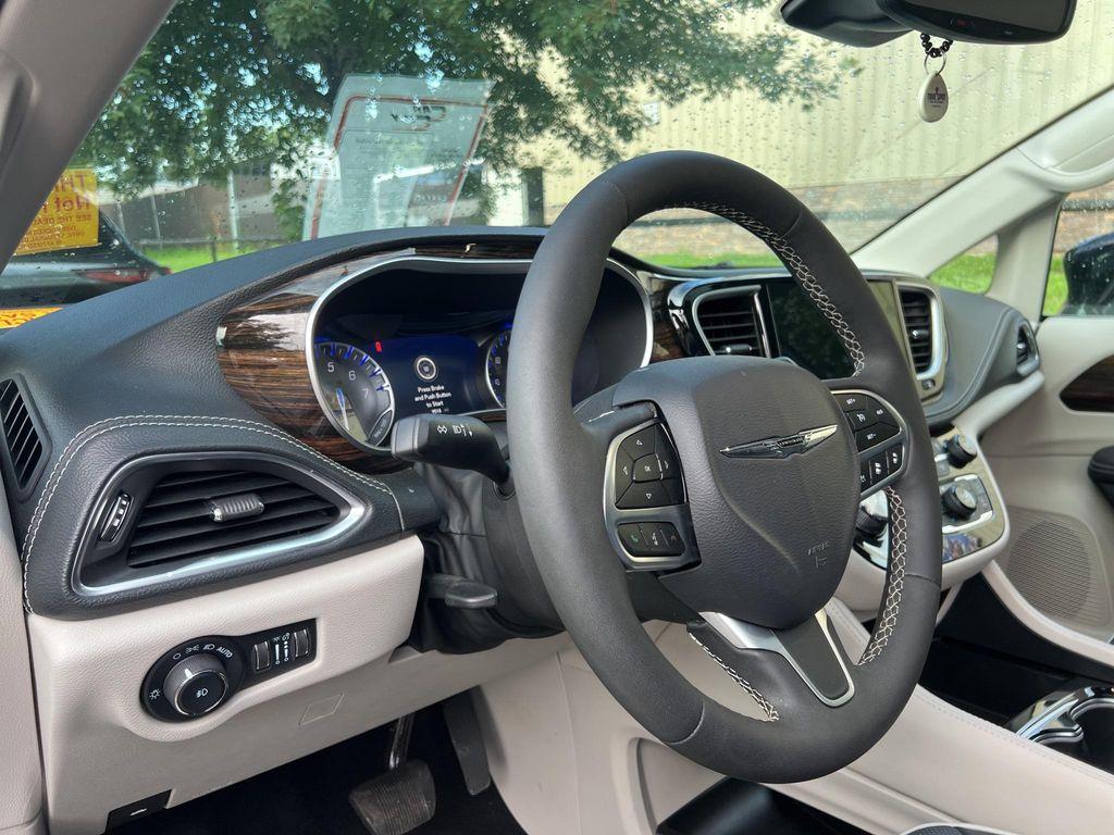 used 2024 Chrysler Pacifica car, priced at $41,533