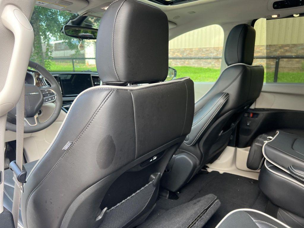 used 2024 Chrysler Pacifica car, priced at $41,533