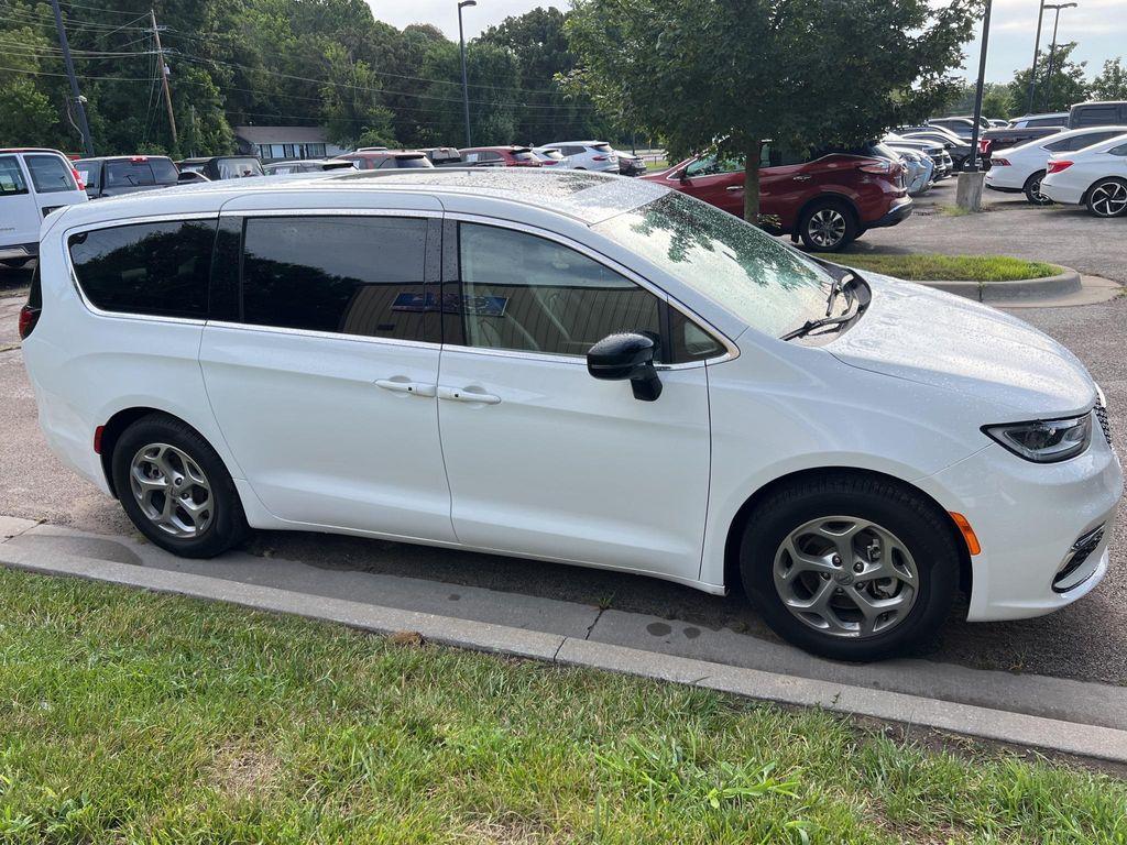used 2024 Chrysler Pacifica car, priced at $41,533