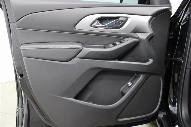 used 2020 Chevrolet Traverse car, priced at $21,388