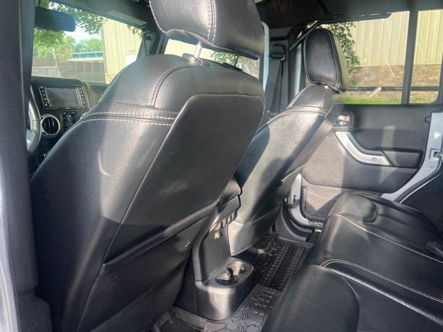 used 2015 Jeep Wrangler Unlimited car, priced at $20,400