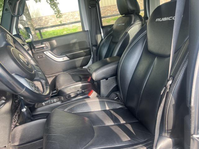 used 2015 Jeep Wrangler Unlimited car, priced at $20,400