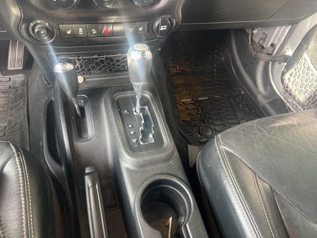 used 2015 Jeep Wrangler Unlimited car, priced at $20,400
