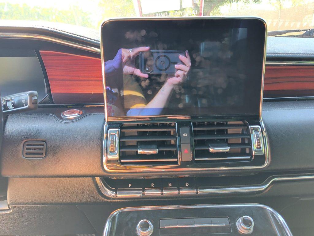 used 2019 Lincoln Navigator car, priced at $34,821