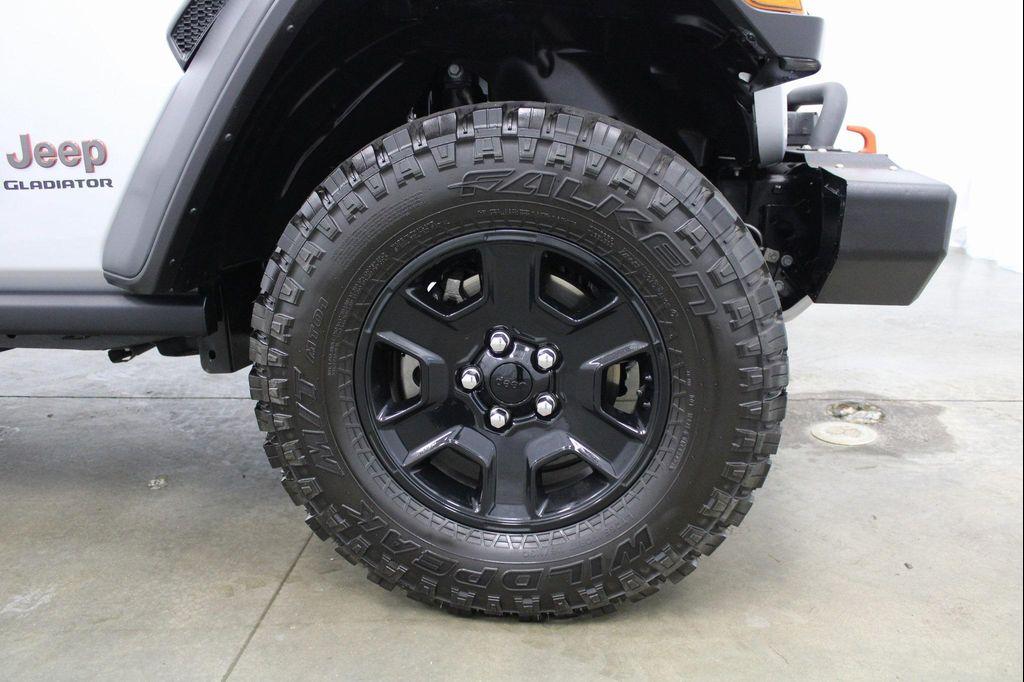 used 2022 Jeep Gladiator car, priced at $36,534
