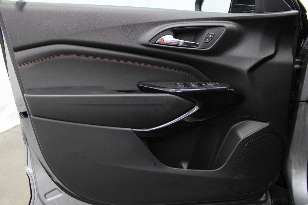 used 2025 Chevrolet Trax car, priced at $23,363