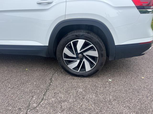 used 2024 Volkswagen Atlas car, priced at $31,801