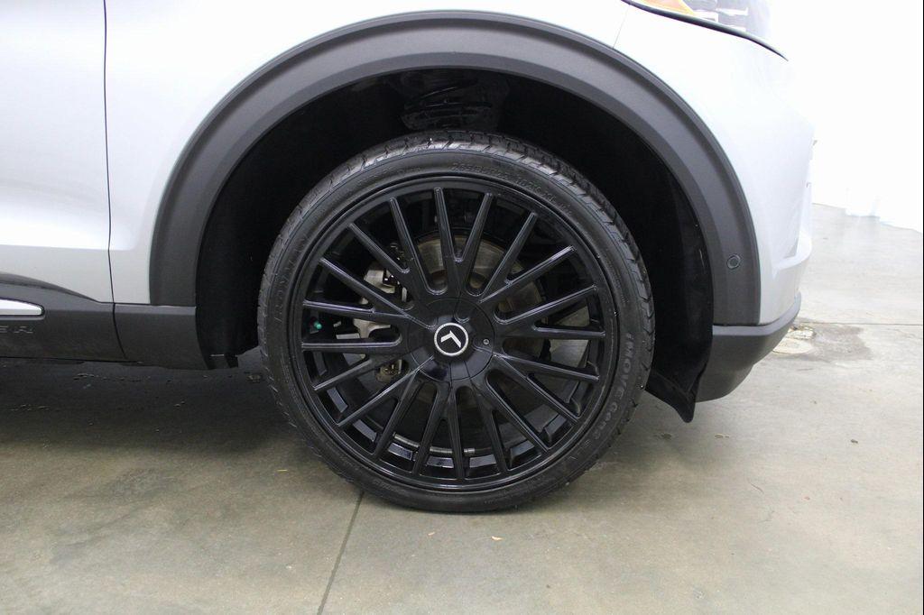 used 2021 Ford Explorer car, priced at $28,182