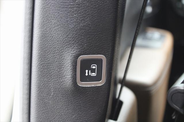 used 2019 Chrysler Pacifica Hybrid car, priced at $21,955