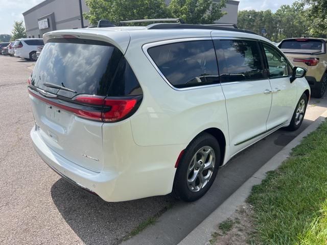 used 2023 Chrysler Pacifica car, priced at $27,895