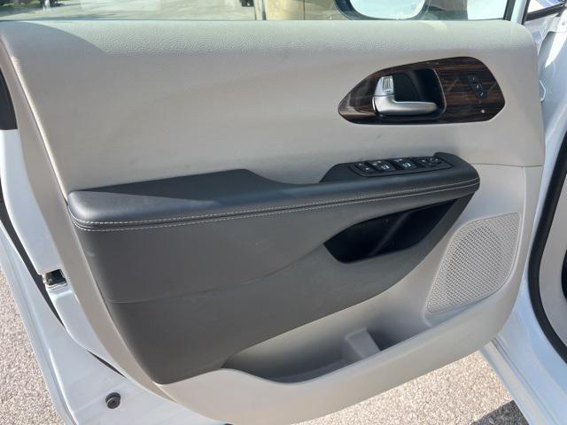 used 2023 Chrysler Pacifica car, priced at $27,895
