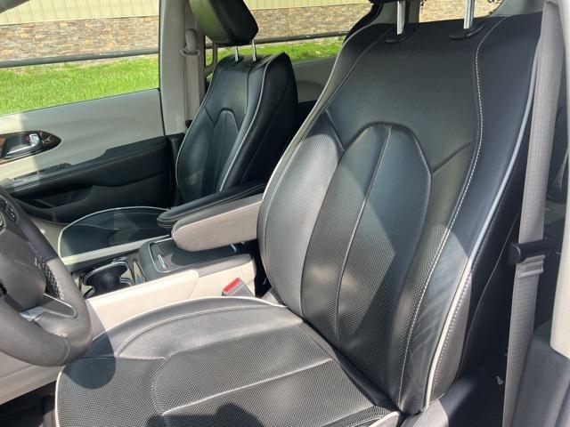 used 2023 Chrysler Pacifica car, priced at $27,895