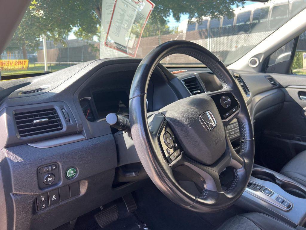 used 2022 Honda Pilot car, priced at $31,520
