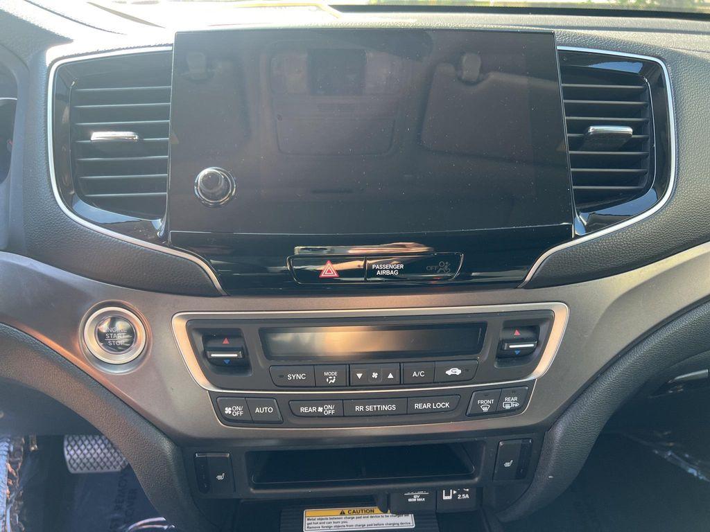used 2022 Honda Pilot car, priced at $31,520