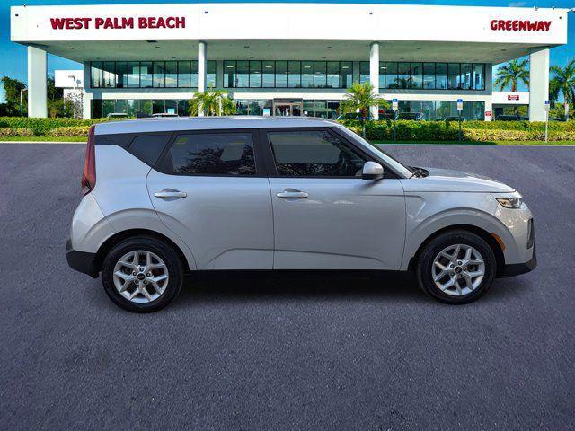 used 2021 Kia Soul car, priced at $17,488