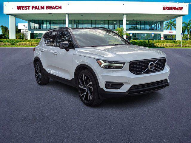 used 2020 Volvo XC40 car, priced at $18,293