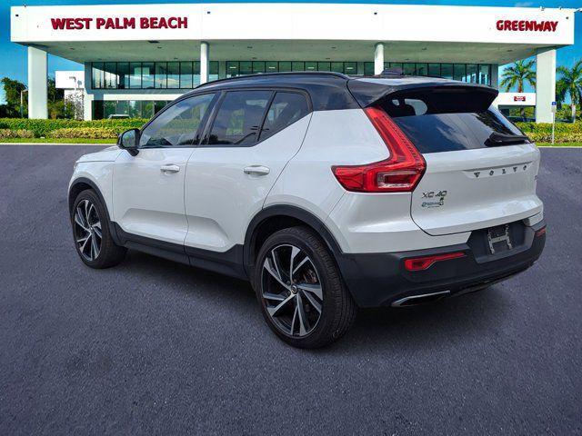 used 2020 Volvo XC40 car, priced at $18,293