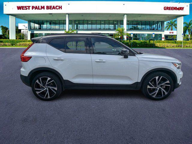 used 2020 Volvo XC40 car, priced at $18,293