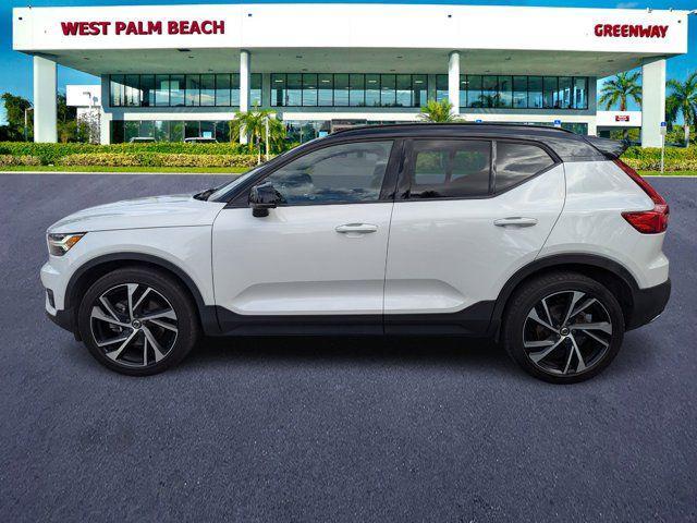 used 2020 Volvo XC40 car, priced at $18,293