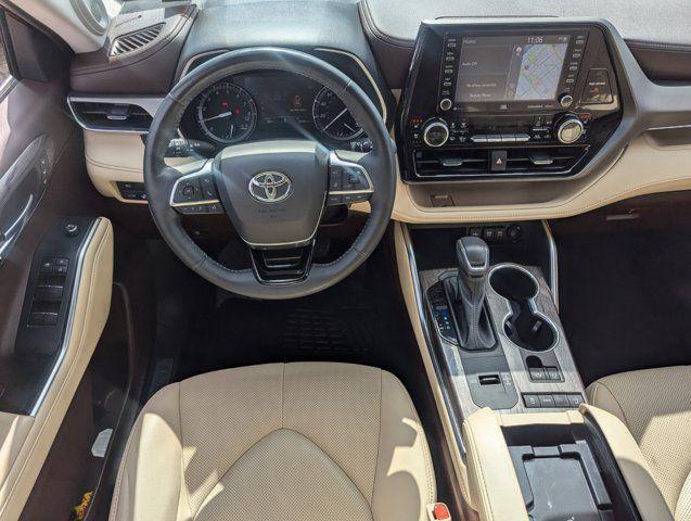 used 2021 Toyota Highlander car, priced at $32,142