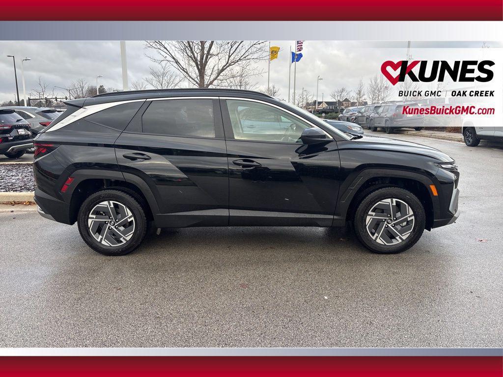 used 2025 Hyundai TUCSON Hybrid car, priced at $25,739