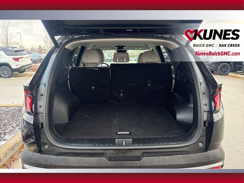 used 2025 Hyundai TUCSON Hybrid car, priced at $25,739