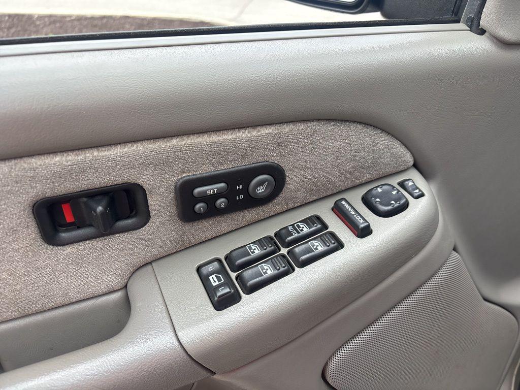 used 2002 Chevrolet Silverado 2500 car, priced at $10,998