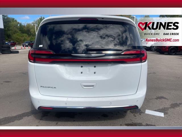 used 2023 Chrysler Pacifica car, priced at $23,399