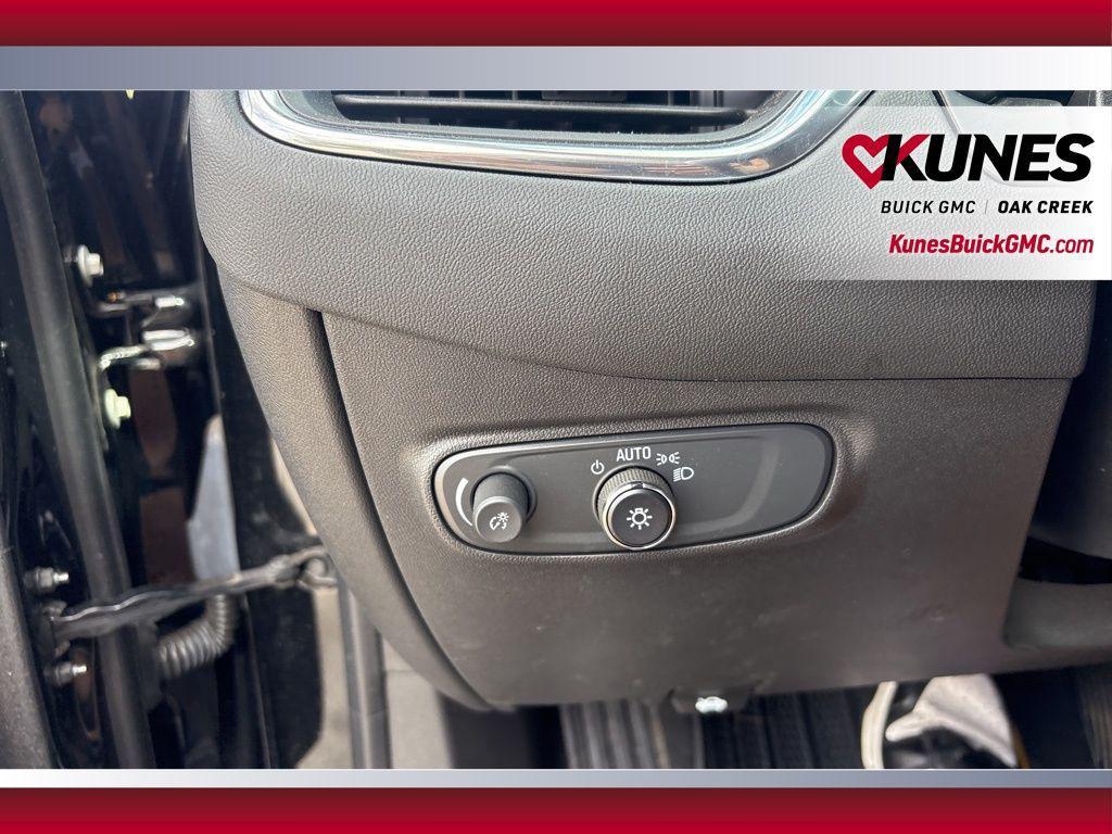 used 2022 Chevrolet Equinox car, priced at $22,514