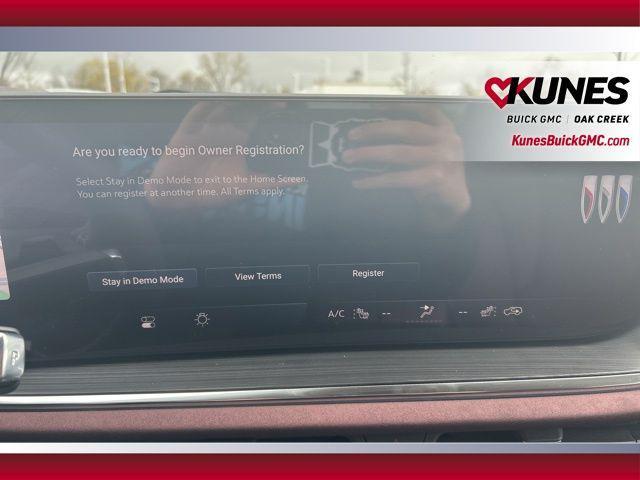 new 2025 Buick Envision car, priced at $42,029