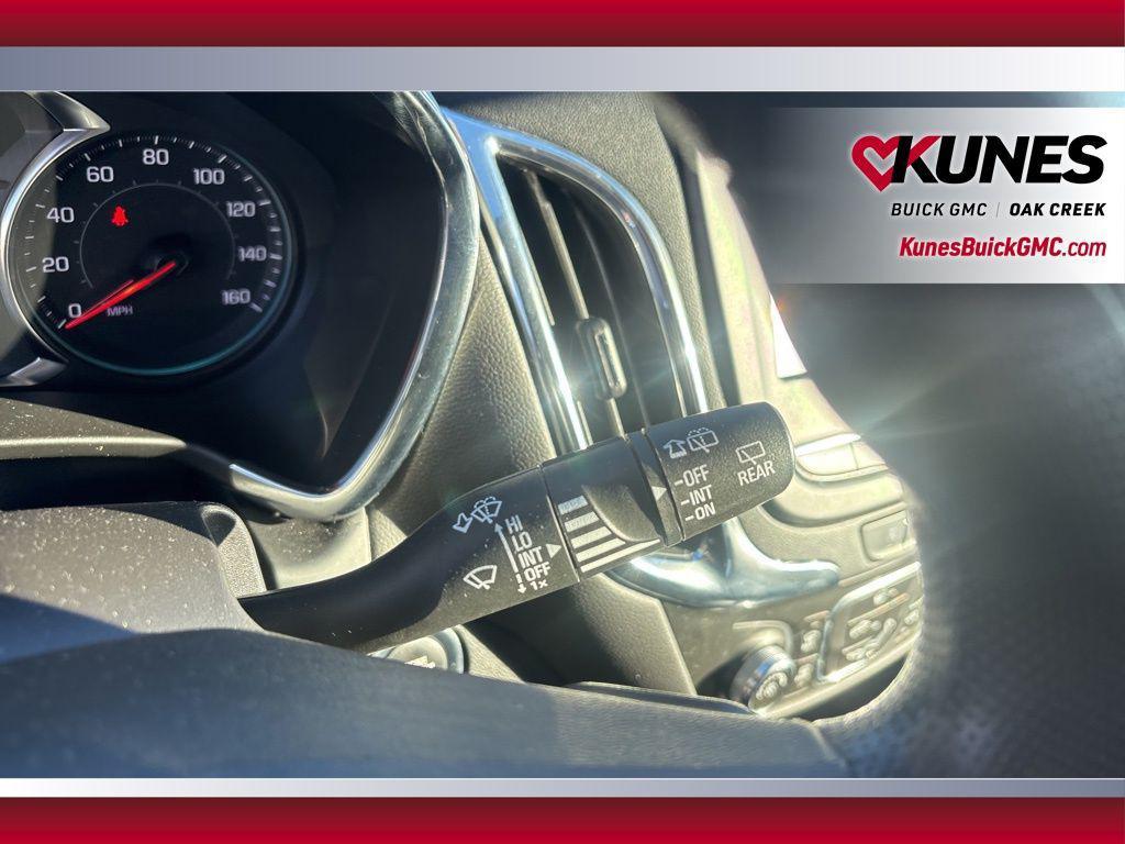used 2023 Chevrolet Equinox car, priced at $22,728