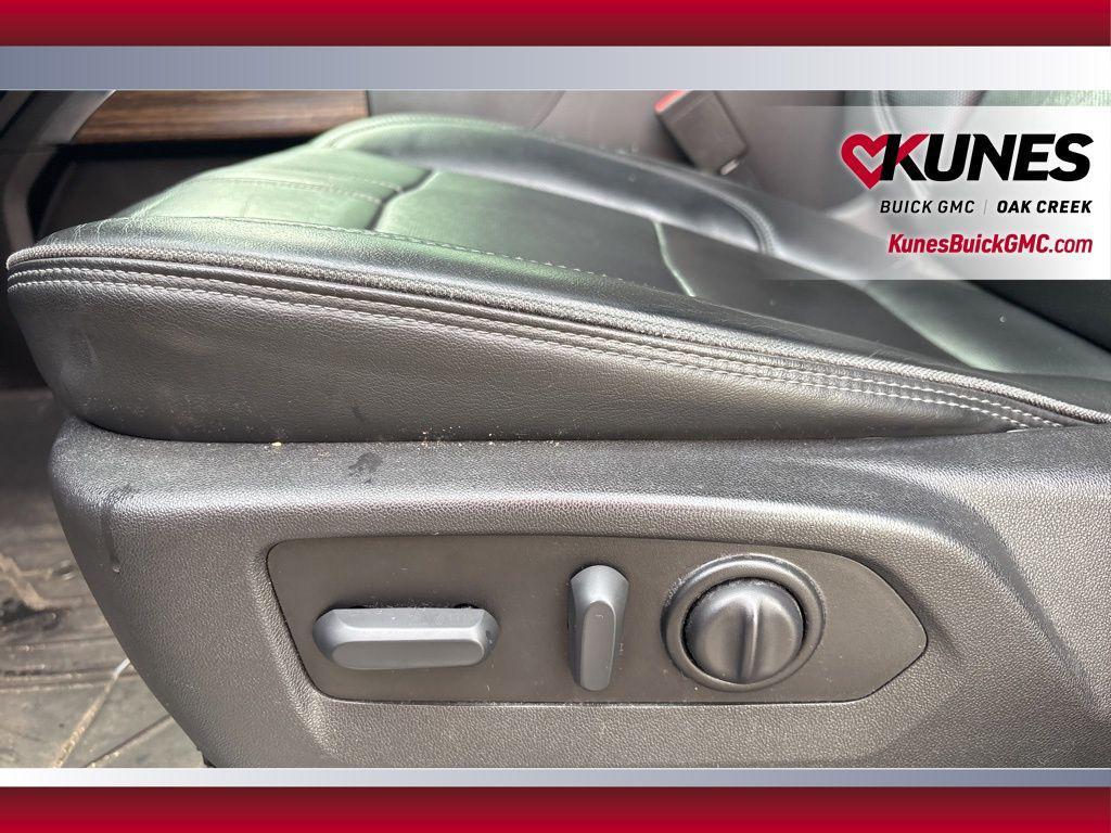 used 2022 Chevrolet Silverado 1500 car, priced at $41,697