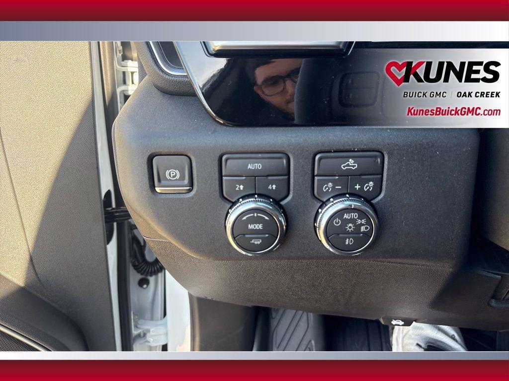 new 2026 GMC Sierra 1500 car, priced at $43,970