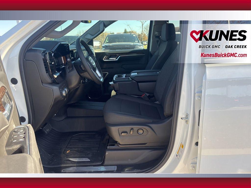 new 2026 GMC Sierra 1500 car, priced at $43,970