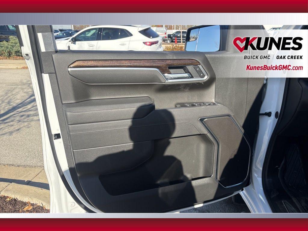 new 2026 GMC Sierra 1500 car, priced at $43,970