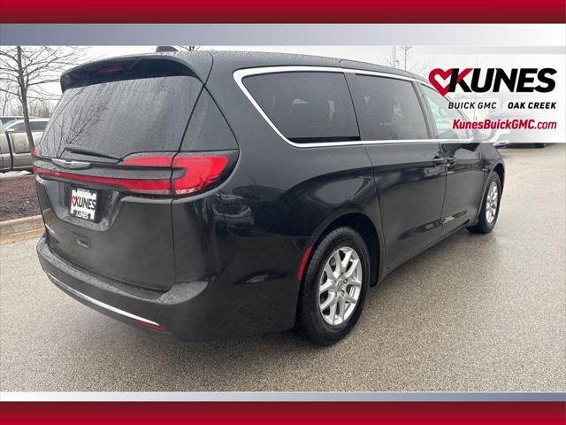 used 2023 Chrysler Pacifica car, priced at $23,848