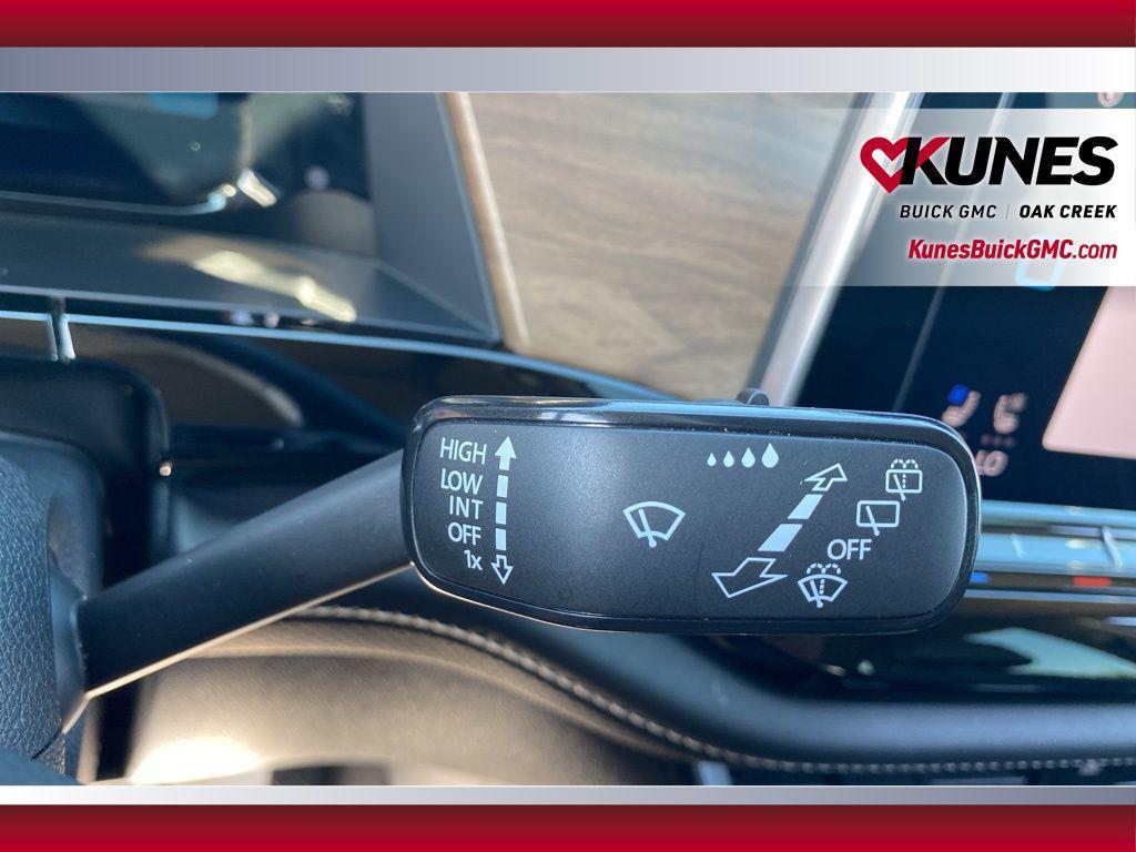 used 2024 Volkswagen Atlas car, priced at $27,007