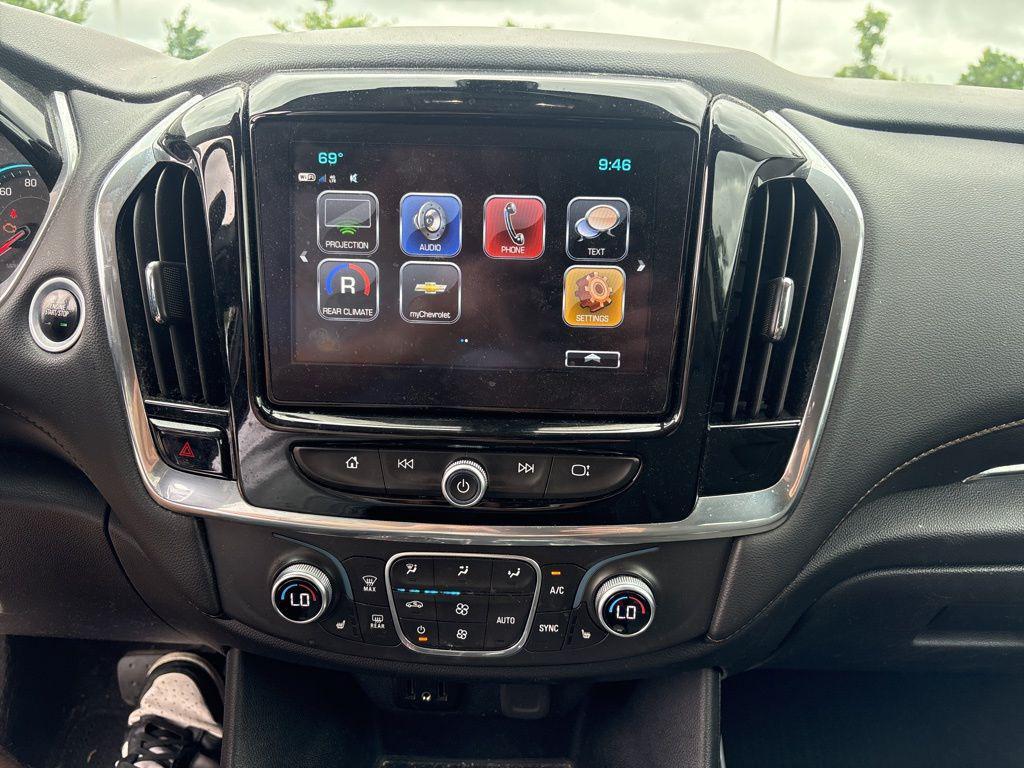 used 2018 Chevrolet Traverse car, priced at $16,427