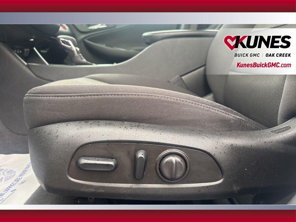 used 2023 Chevrolet Malibu car, priced at $18,875